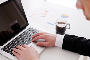 不動産ポータルサイトのデメリットをカバーするための自社サイトの強化